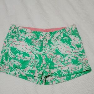 Lilly Pulitzer womans Barclay shorts, Beach Bash Glenda, size 2